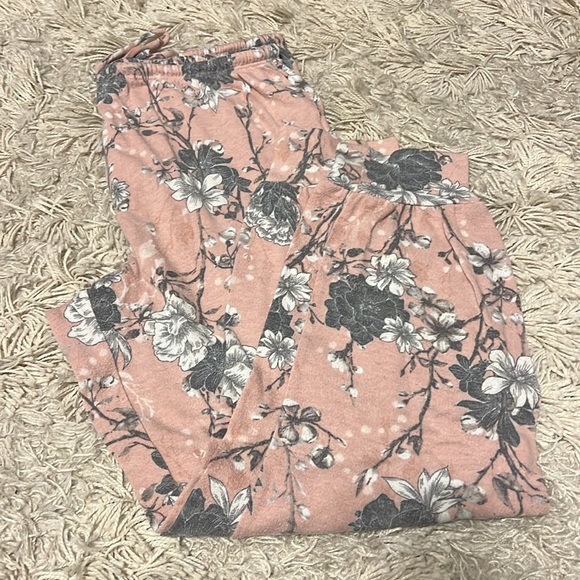 Pj set - Picture 3 of 5